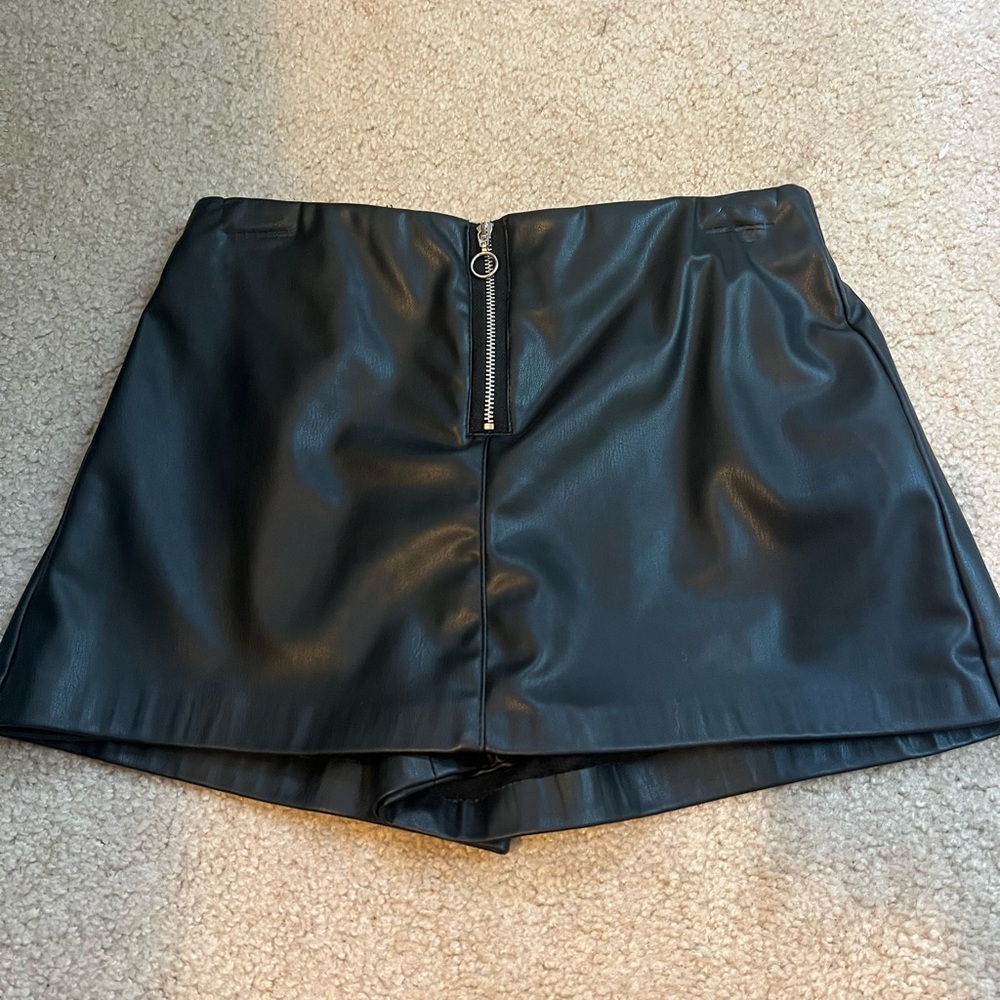 Black Faux Leather Women Skort